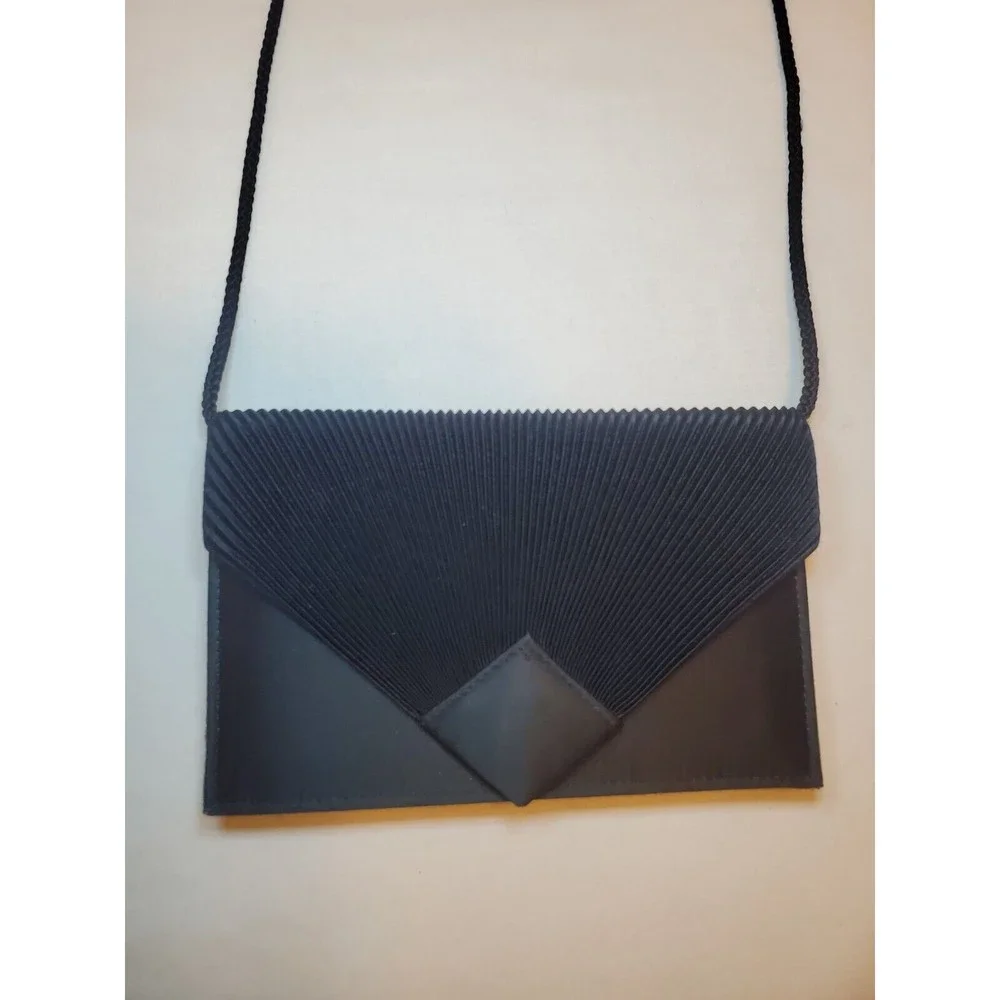 Vintage Merle Norman 80s Formal Classic Satin Black Purse Expandable NEW